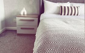 Malva - Modern 2 Bedroom Bungalow In Wick Sleeps 4 With Private Parking - Nc500 Route